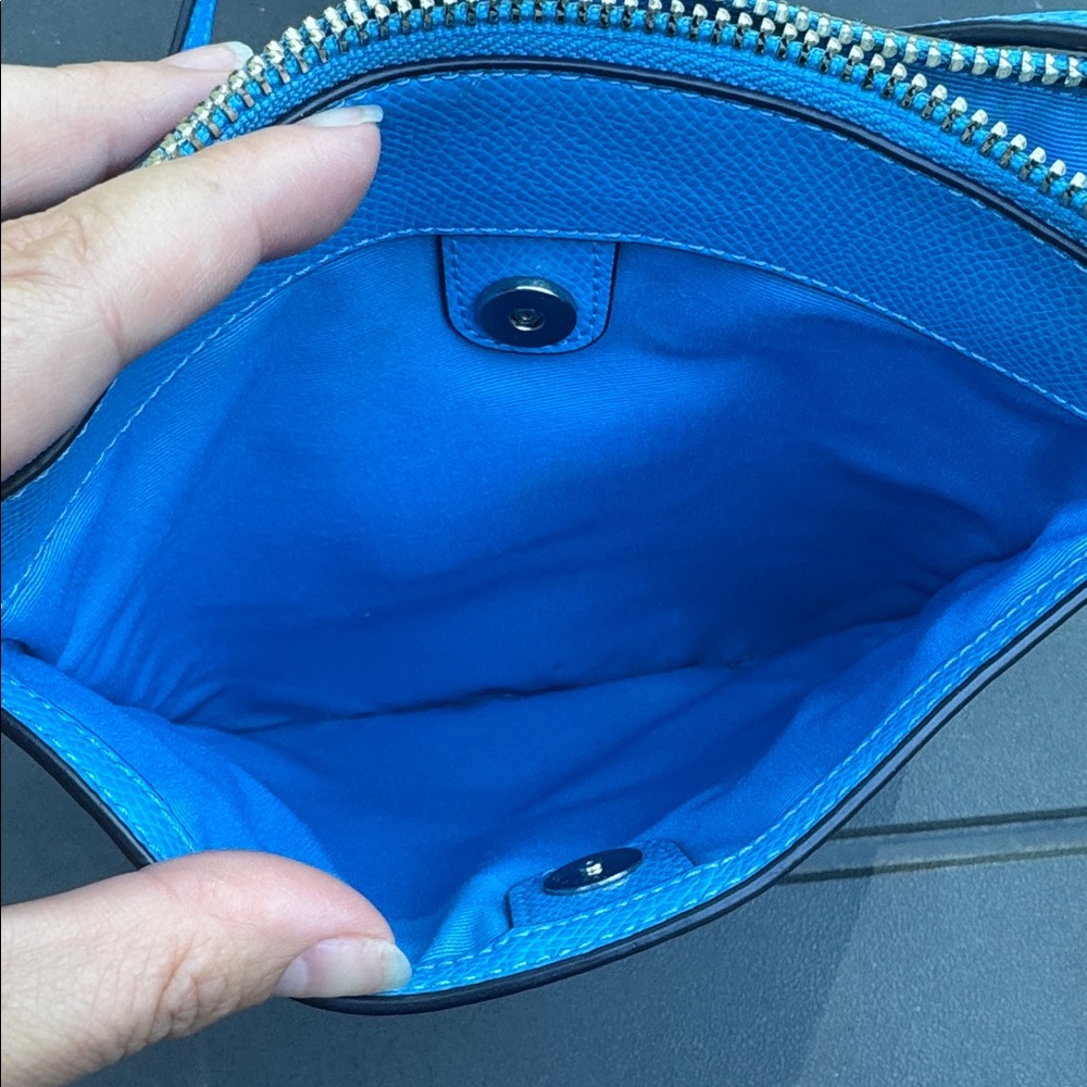 Coach crossbody - Picture 5 of 8
